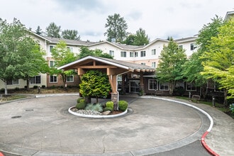 Radcliffe Place Senior Living in Kent, WA - Foto de edificio - Building Photo