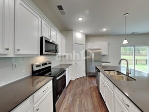 9510 Riverbend Village Dr in Charlotte, NC - Building Photo - Building Photo