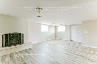 2128 W Hartford Ave in Phoenix, AZ - Foto de edificio - Building Photo