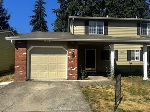 4192 Sunnyview Rd NE in Salem, OR - Building Photo - Building Photo