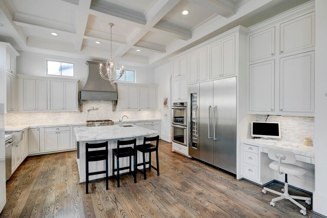1602 E Rose Terrace Ln in Houston, TX - Foto de edificio