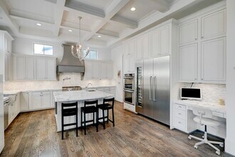 1602 E Rose Terrace Ln in Houston, TX - Building Photo - Building Photo