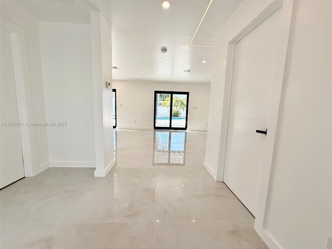 property at 3322 Coolidge St