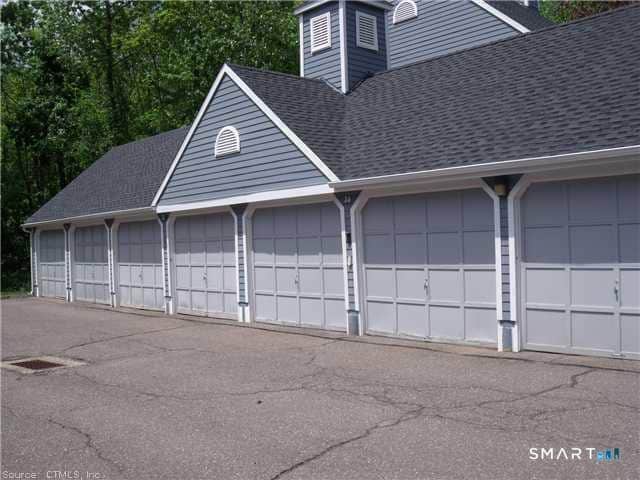 26 Farmington Meadow Dr in Farmington, CT - Building Photo - Building Photo