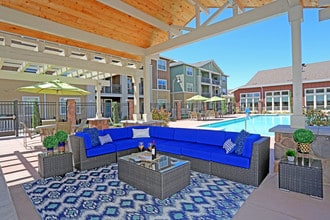 Willow Oak Villas in Chico, CA - Foto de edificio - Building Photo