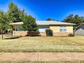 3820 32nd St in Lubbock, TX - Building Photo