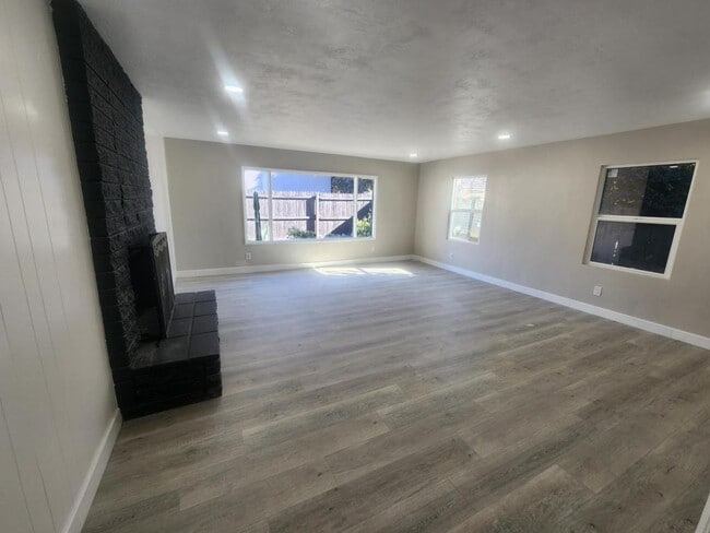 property at 3450 Cherokee Ave