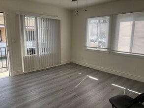 1551 Plaza del Amo in Torrance, CA - Building Photo - Building Photo