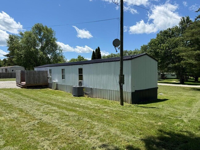 207 Closade Rd in Eubank, KY - Building Photo - Building Photo