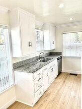 4551 Hazeltine Ave in Los Angeles, CA - Building Photo - Building Photo