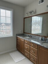 23265 Milltown Knoll Square in Ashburn, VA - Building Photo - Building Photo
