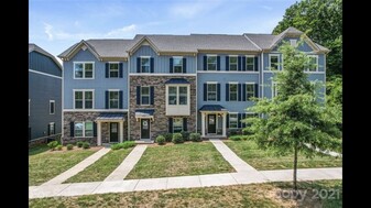 4424 Carteret St in Charlotte, NC - Building Photo