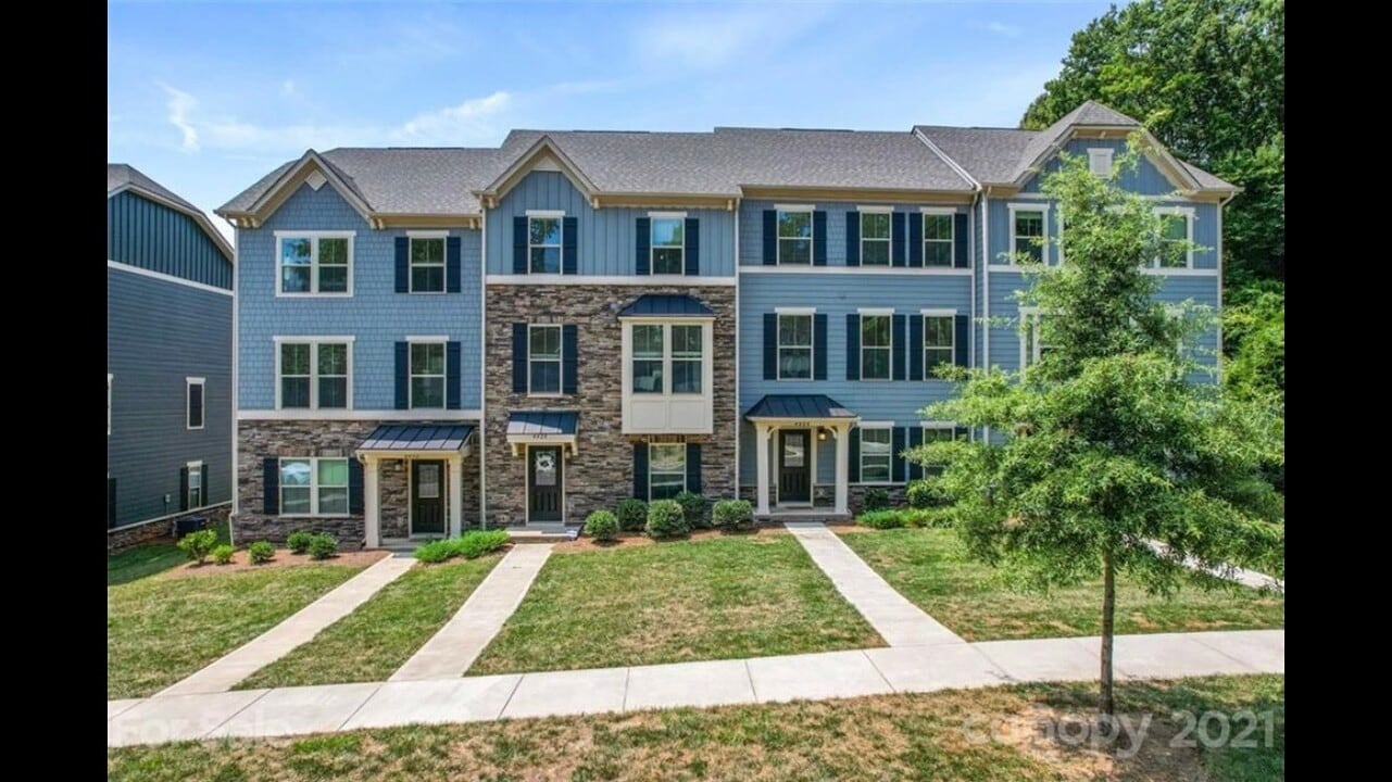 4424 Carteret St in Charlotte, NC - Building Photo