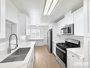 6483 Mt Ackerman Dr in San Diego, CA - Building Photo - Building Photo