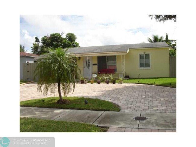 5200 NE 3rd Ter. in Fort Lauderdale, FL - Building Photo - Building Photo