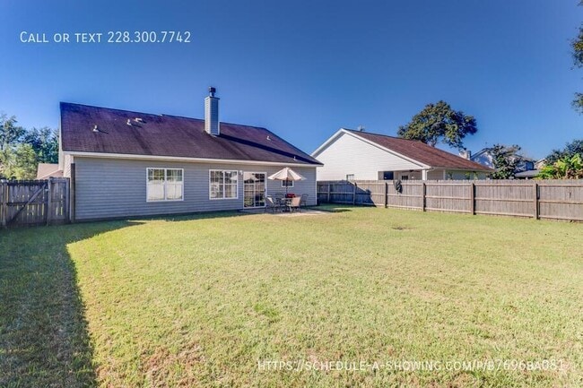 16060 S April Dr in Gulfport, MS - Building Photo - Building Photo