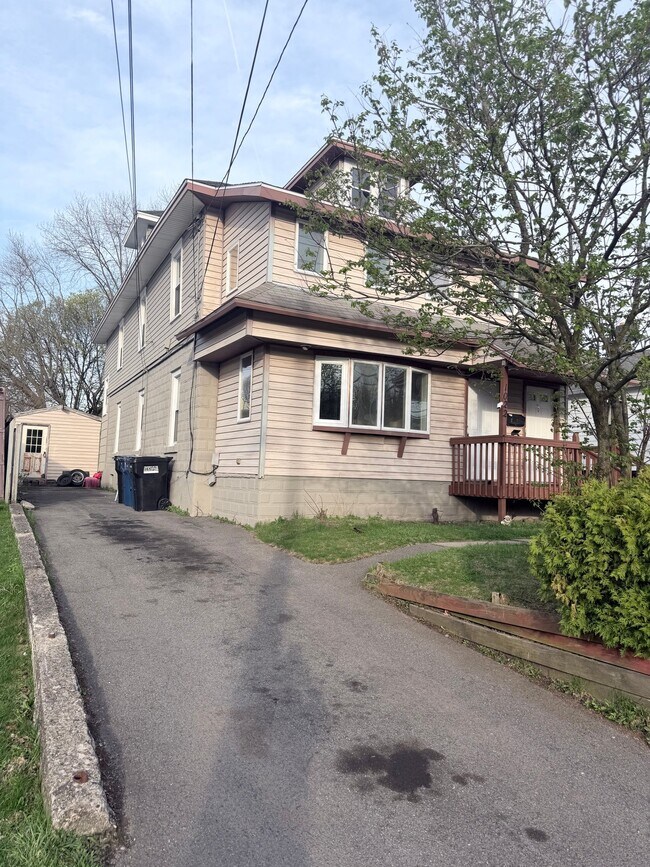1022 Avery Ave in Syracuse, NY - Building Photo - Building Photo