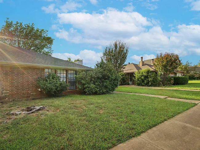 2812 Springhaven Ct
