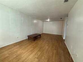 8534 Channelview Cir in Tampa, FL - Building Photo - Building Photo