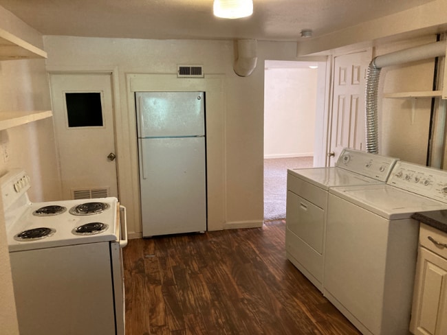 630 E Boulder St in Colorado Springs, CO - Building Photo - Building Photo