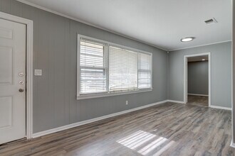 3806 31st St in Lubbock, TX - Building Photo - Building Photo