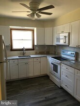 1893 Poplar Ridge Rd in Pasadena, MD - Building Photo - Building Photo