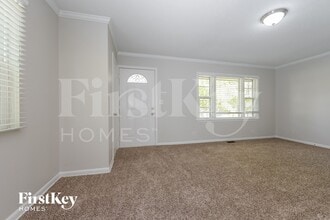 201 E Hale St in Spring Hill, KS - Building Photo - Building Photo