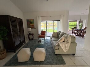 1352 Monarch Cir in Naples, FL - Building Photo - Building Photo