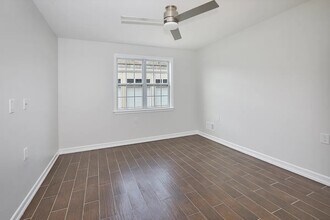 10220 Rockaway Beach Blvd, Unit 1A in Rockaway Park, NY - Building Photo - Building Photo