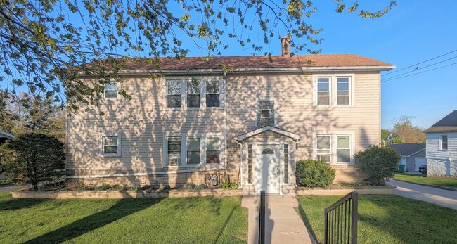 property at 607 Walnut St