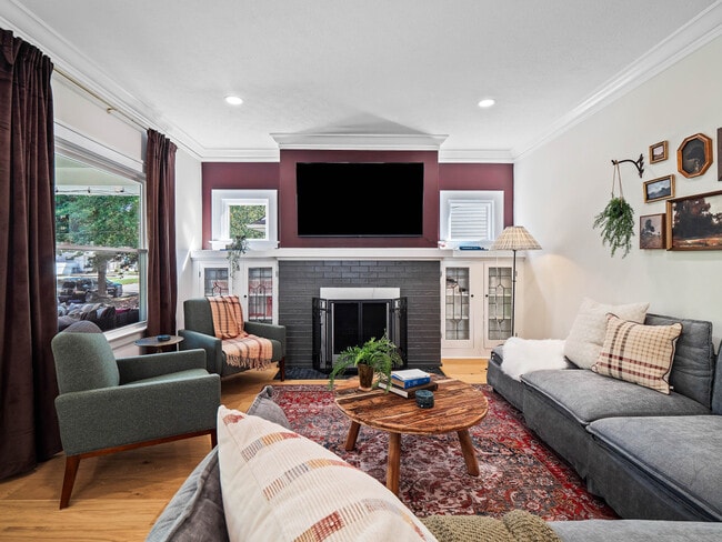 18031 Larchwood Ave in Cleveland, OH - Building Photo - Building Photo