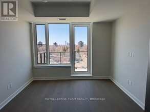 360 Deschâtelets Ave. in Ottawa, ON - Building Photo - Building Photo