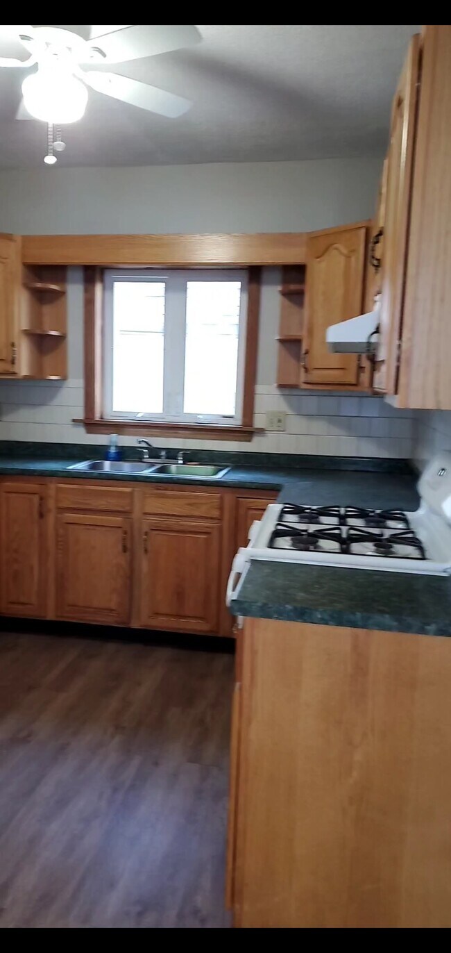 8 Emma St Rentals in New Bedford, MA