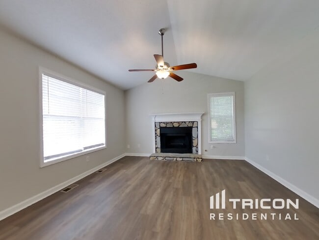 340 Tuscany Trce in Dallas, GA - Building Photo - Building Photo