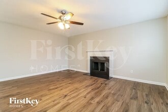 309 Timberwood Dr in High Point, NC - Building Photo - Building Photo