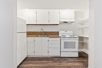 3737 SE Cesar Estrada Chavez Blvd in Portland, OR - Building Photo - Building Photo