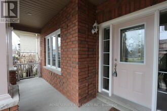 10 Don Morris Ct in Bowmanville, ON - Building Photo - Building Photo