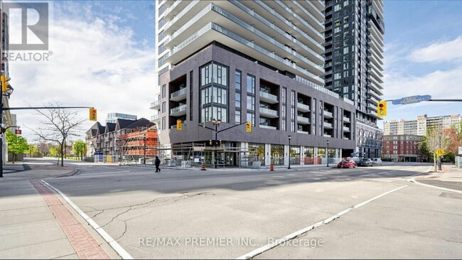 property at 2075 Lakeshore Rd.