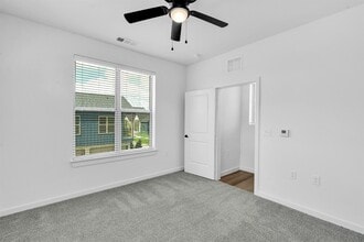 1415B Forward Dr in Little Elm, TX - Foto de edificio - Building Photo