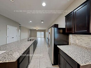 37643 W Amalfi Ave in Maricopa, AZ - Foto de edificio - Building Photo