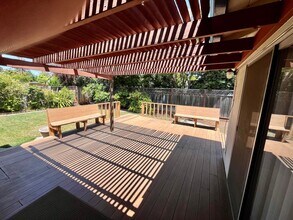 1078 Cuesta Dr in Mountain View, CA - Building Photo - Building Photo