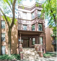 820 W Willow St Apartamentos