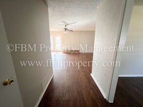 211 Stonegate Dr in Terrell, TX - Building Photo - Building Photo