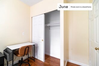 Private bedroom in 3 bed/2 bath Home in Boston, MA - Building Photo - Building Photo