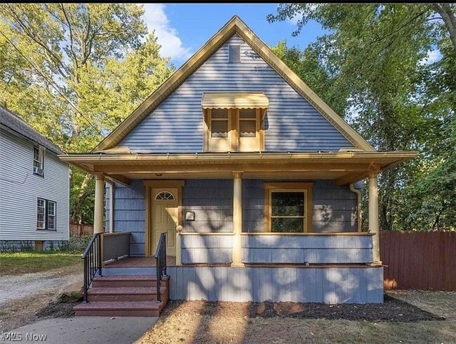 property at 374 Gibbs Pl