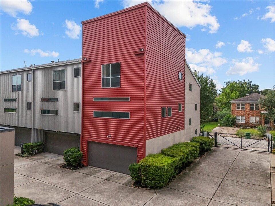 2453 Wentworth St in Houston, TX - Foto de edificio