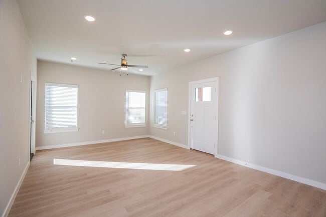 90 E Bottlebrush Bnd in Farmington, AR - Building Photo - Building Photo