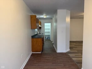 4930 Elliott Ave in Indianapolis, IN - Building Photo - Building Photo