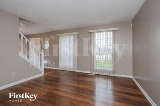 4592 Eldywood Ln in Batavia, OH - Building Photo - Building Photo