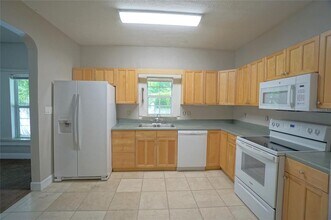 511 N Bradford Ave in Tampa, FL - Building Photo - Building Photo